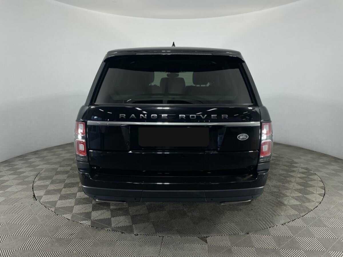 Land Rover Range Rover с пробегом — 2018 год. Фото: #2