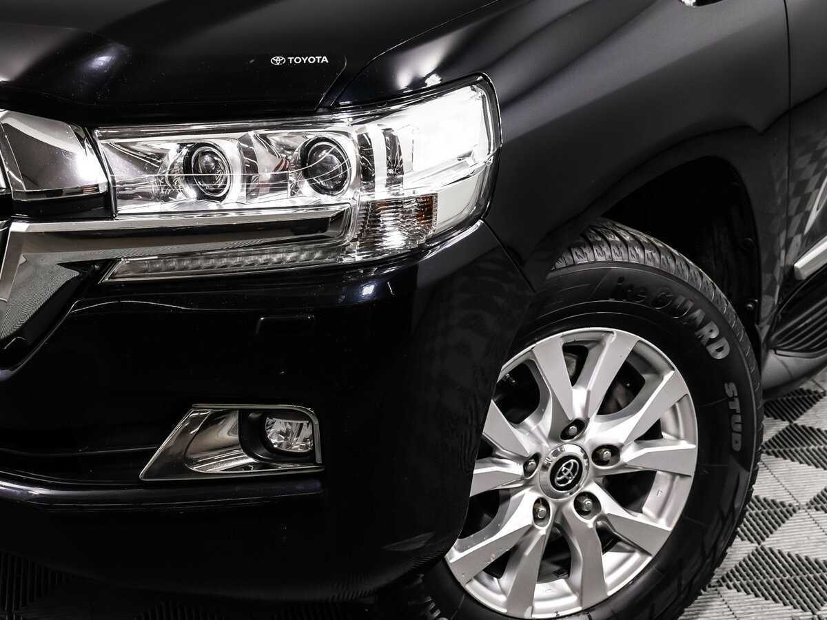 Toyota Land Cruiser с пробегом — 2015 год. Фото: #13