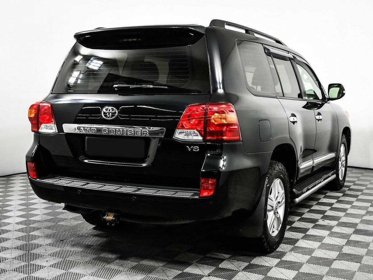 Toyota Land Cruiser с пробегом — 2012 год. Фото: #4