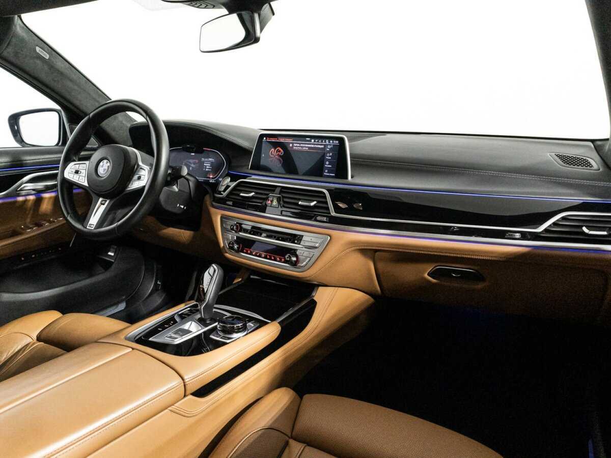 BMW 7 серии с пробегом — 2022 год. Фото: #6