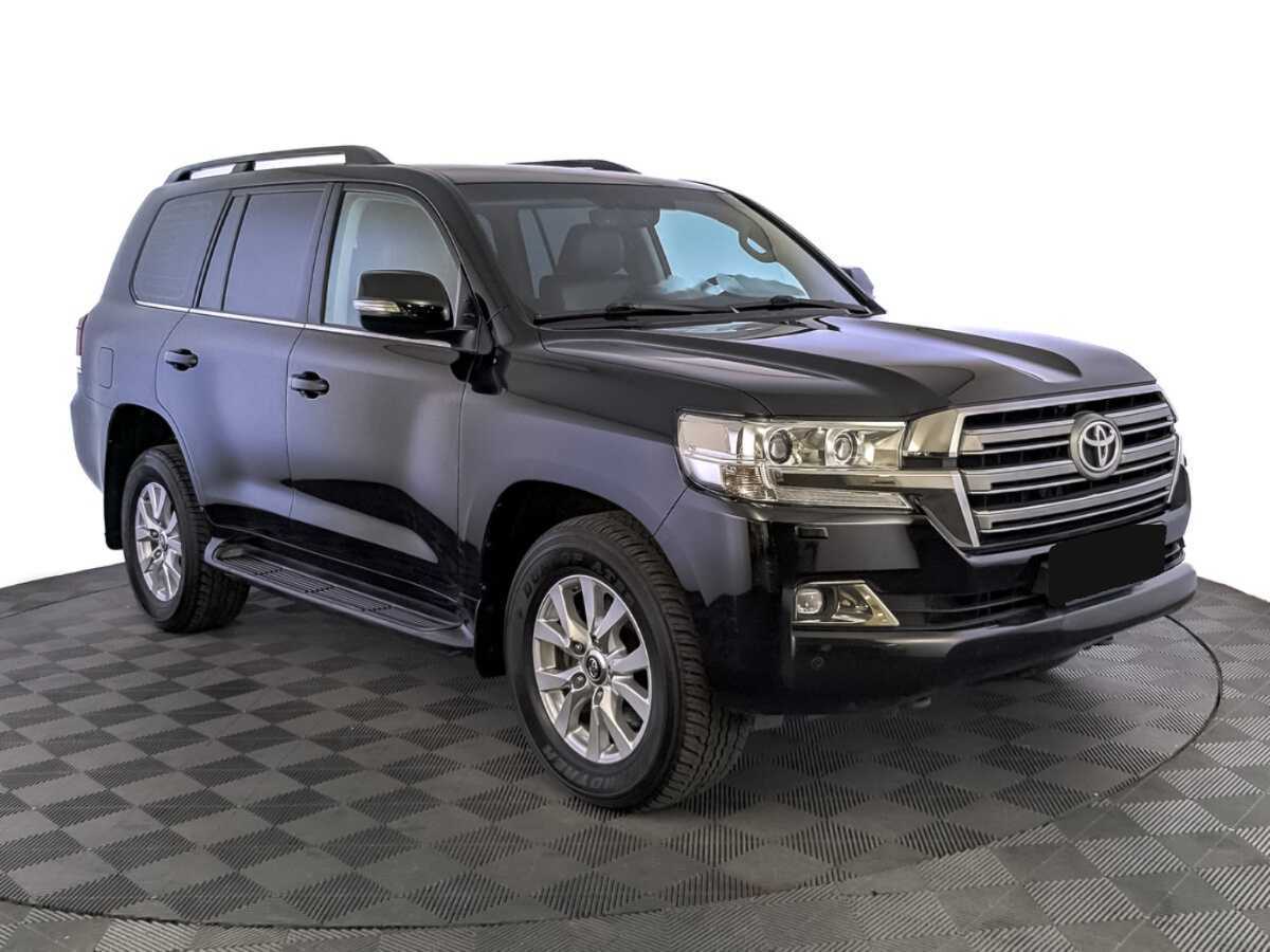 Toyota Land Cruiser с пробегом — 2017 год. Фото: #2