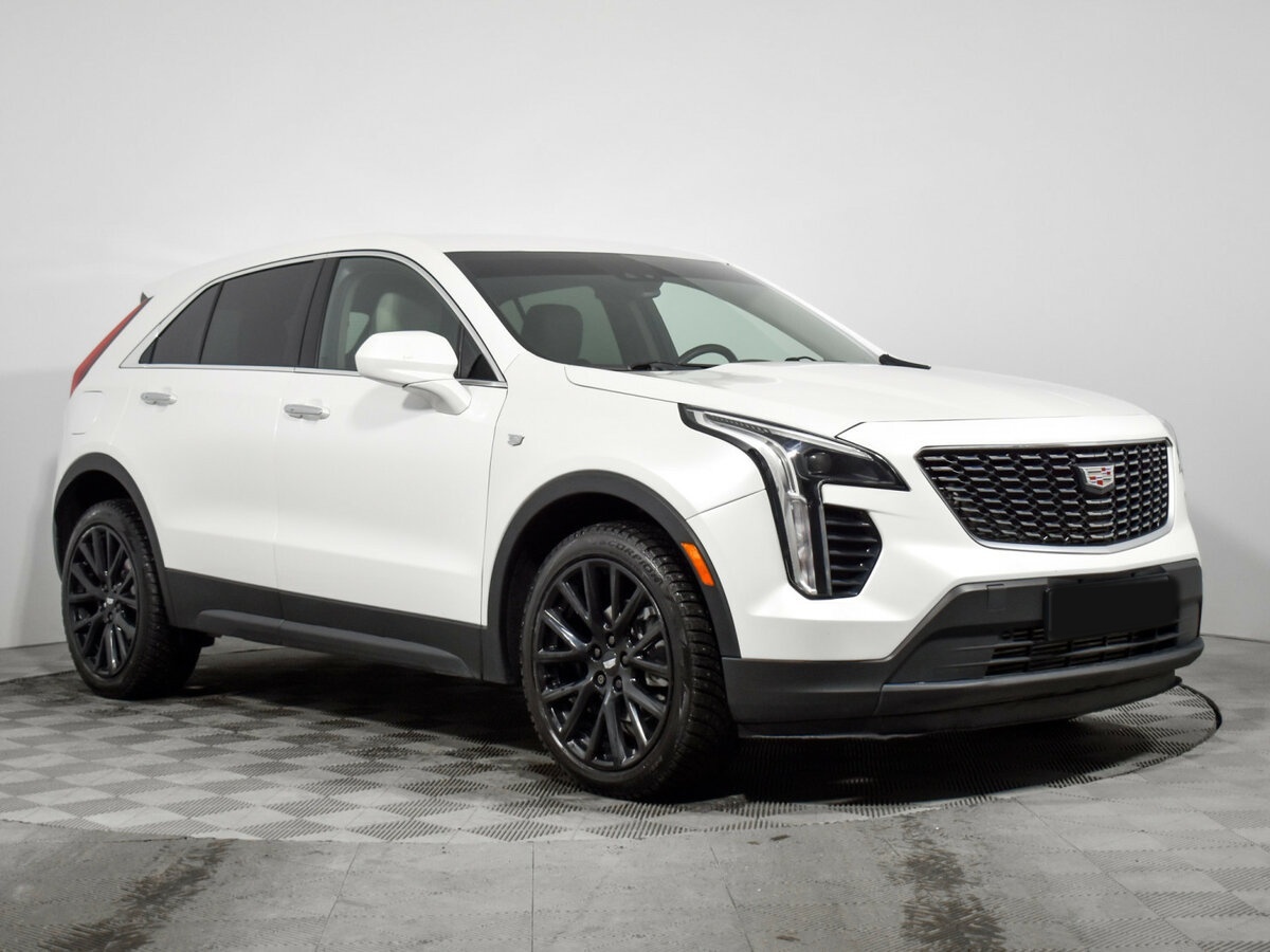 Cadillac XT4 с пробегом — 2022 год. Фото: #2