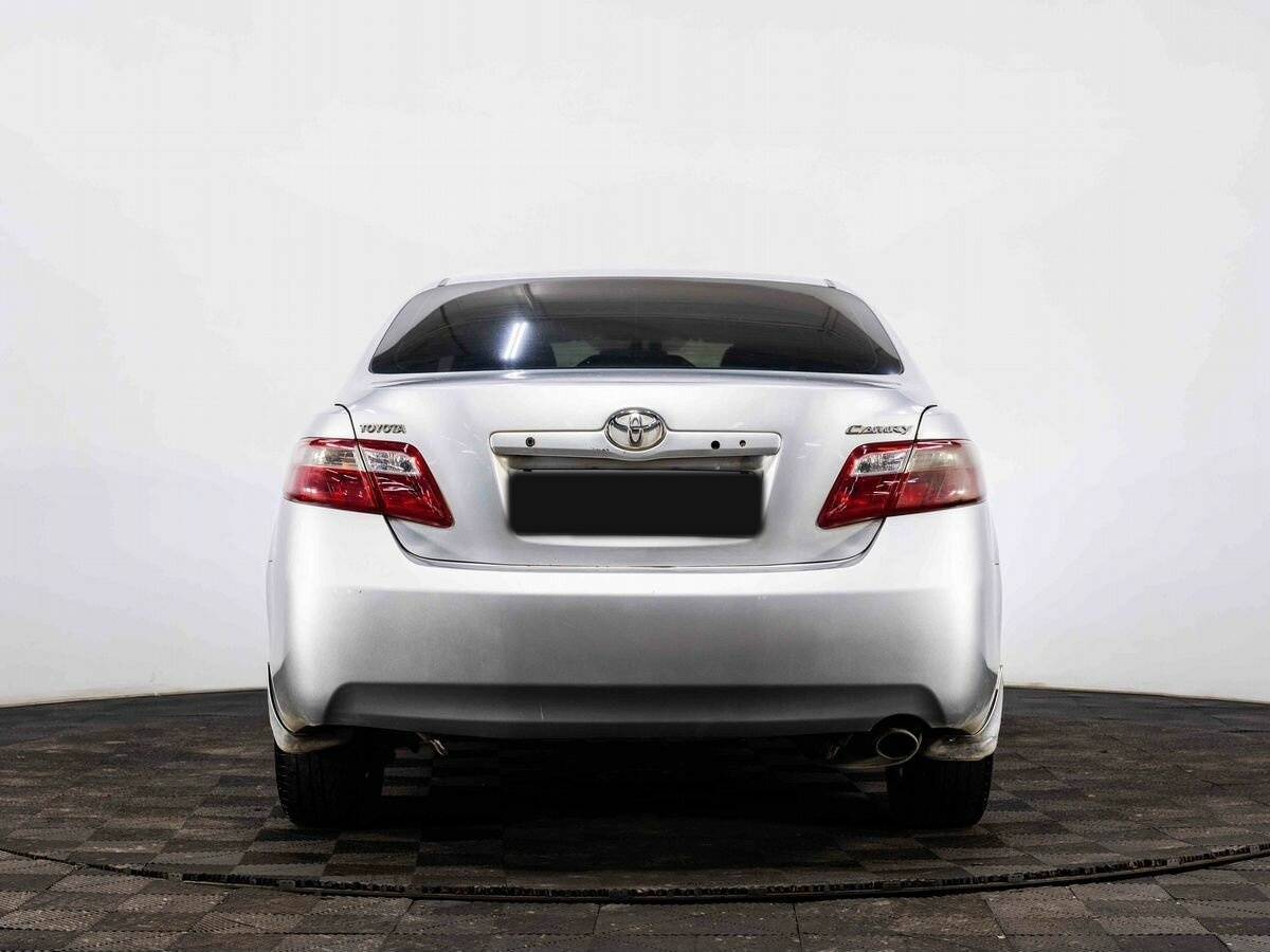 Toyota Camry с пробегом — 2007 год. Фото: #4