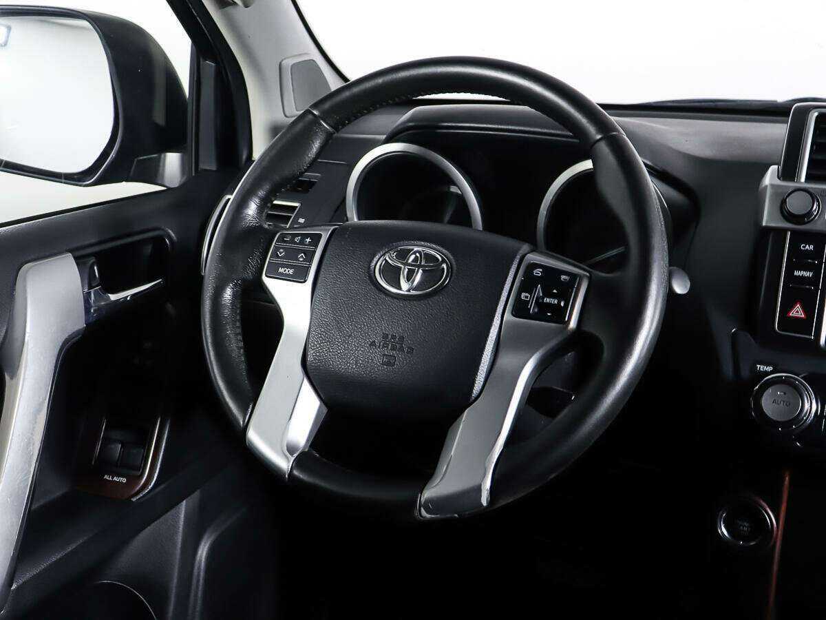 Toyota Land Cruiser Prado с пробегом — 2015 год. Фото: #14