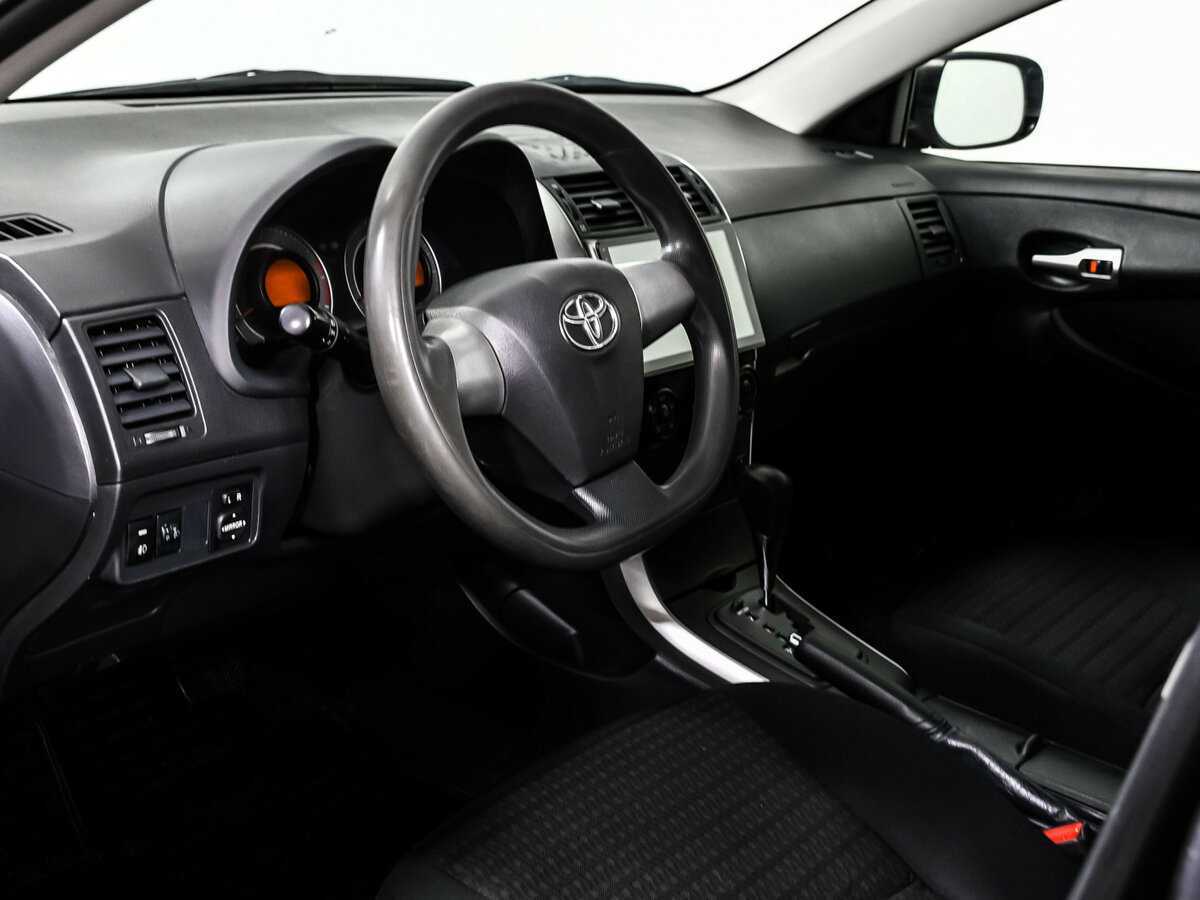 Toyota Corolla с пробегом — 2012 год. Фото: #11