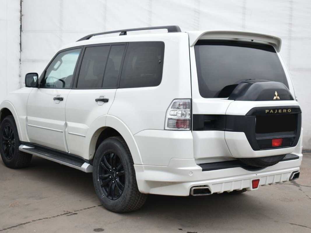 Mitsubishi Pajero с пробегом — 2019 год. Фото: #6