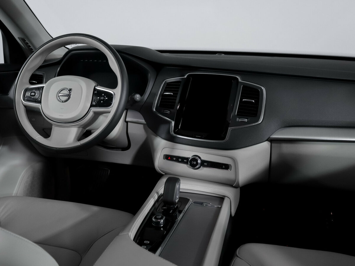 Volvo XC90 с пробегом — 2023 год. Фото: #11