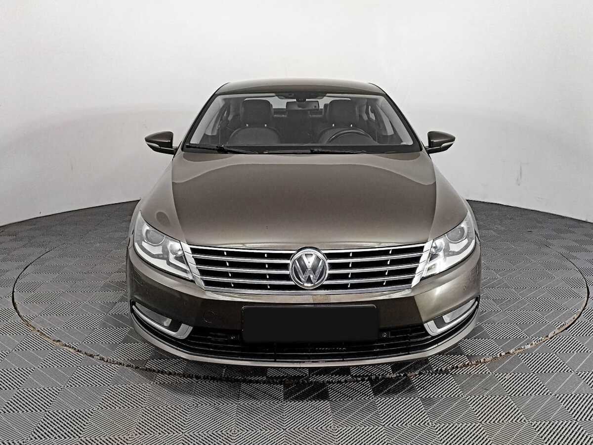 Volkswagen Passat CC с пробегом — 2013 год. Фото: #1