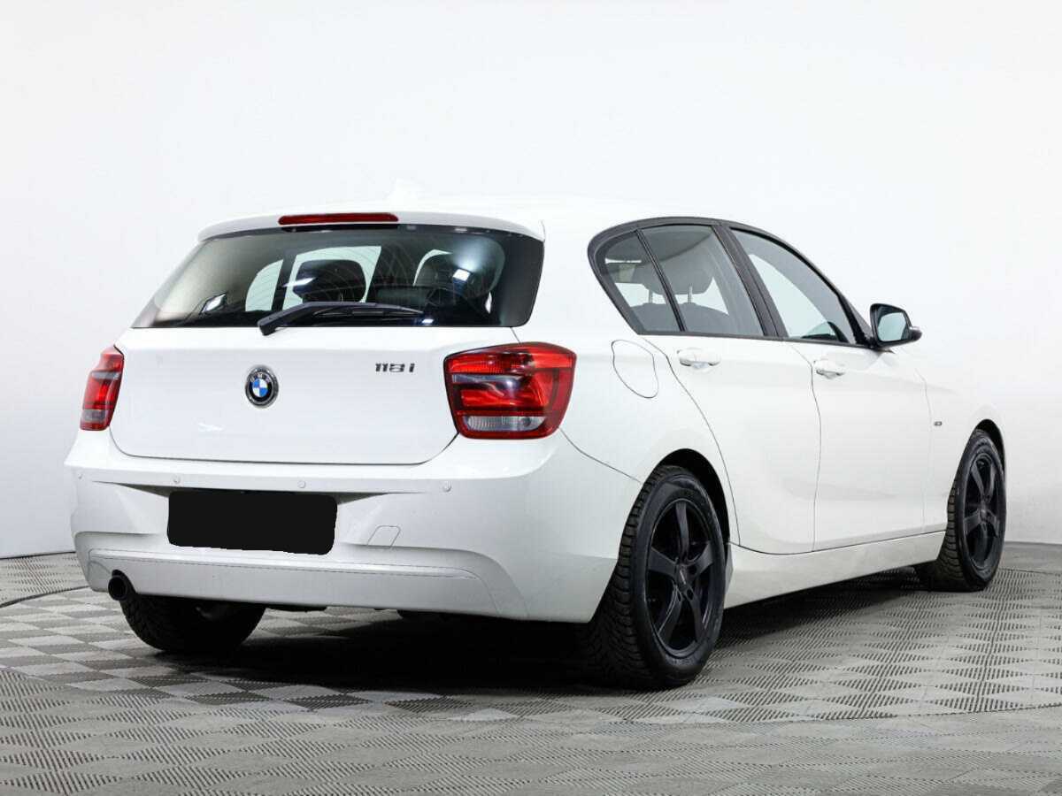BMW 1 серии с пробегом — 2011 год. Фото: #4