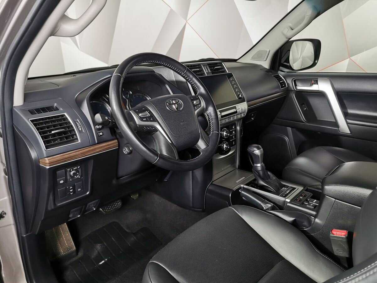 Toyota Land Cruiser Prado с пробегом — 2020 год. Фото: #13