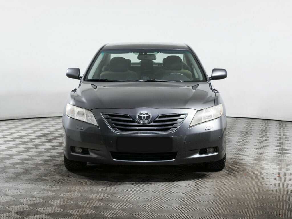 Toyota Camry с пробегом — 2006 год. Фото: #1