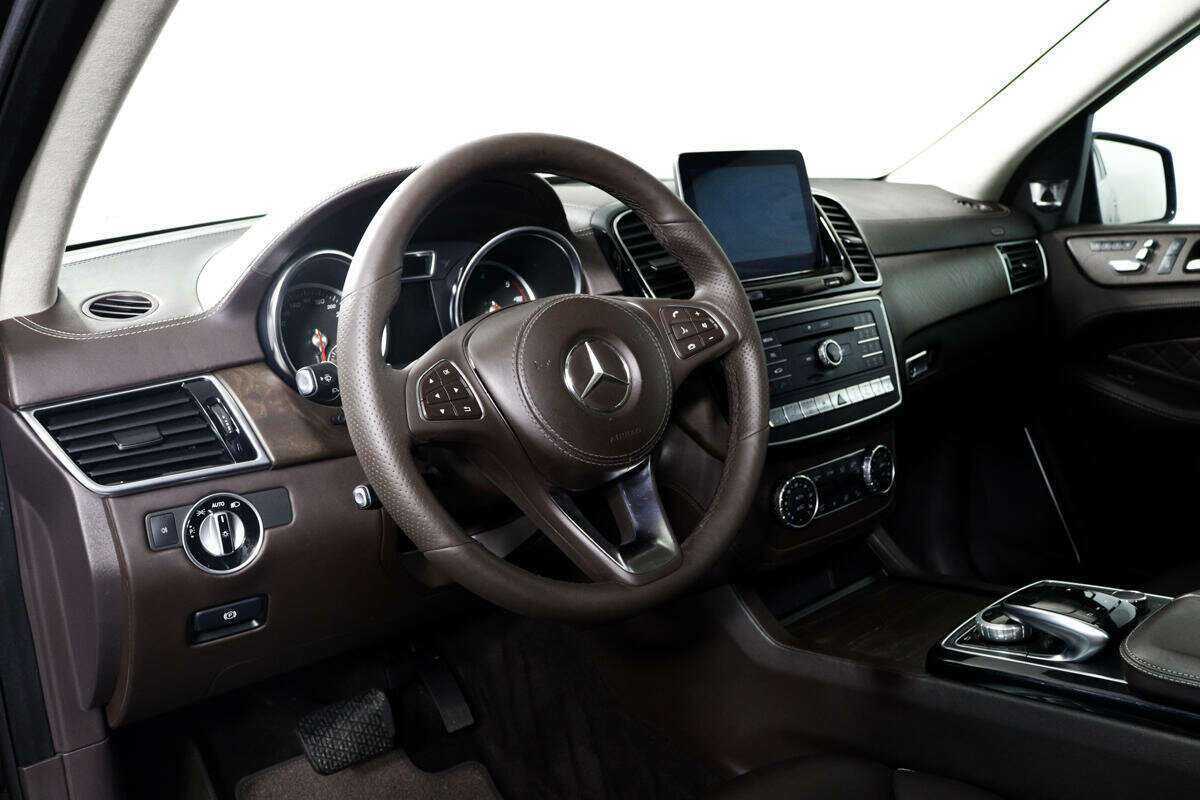 Mercedes-Benz GLS с пробегом — 2016 год. Фото: #13