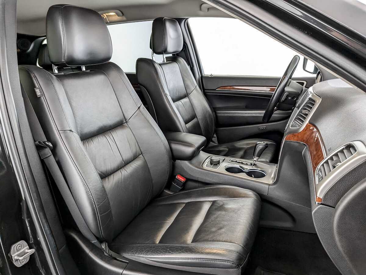 Jeep Grand Cherokee с пробегом — 2012 год. Фото: #22