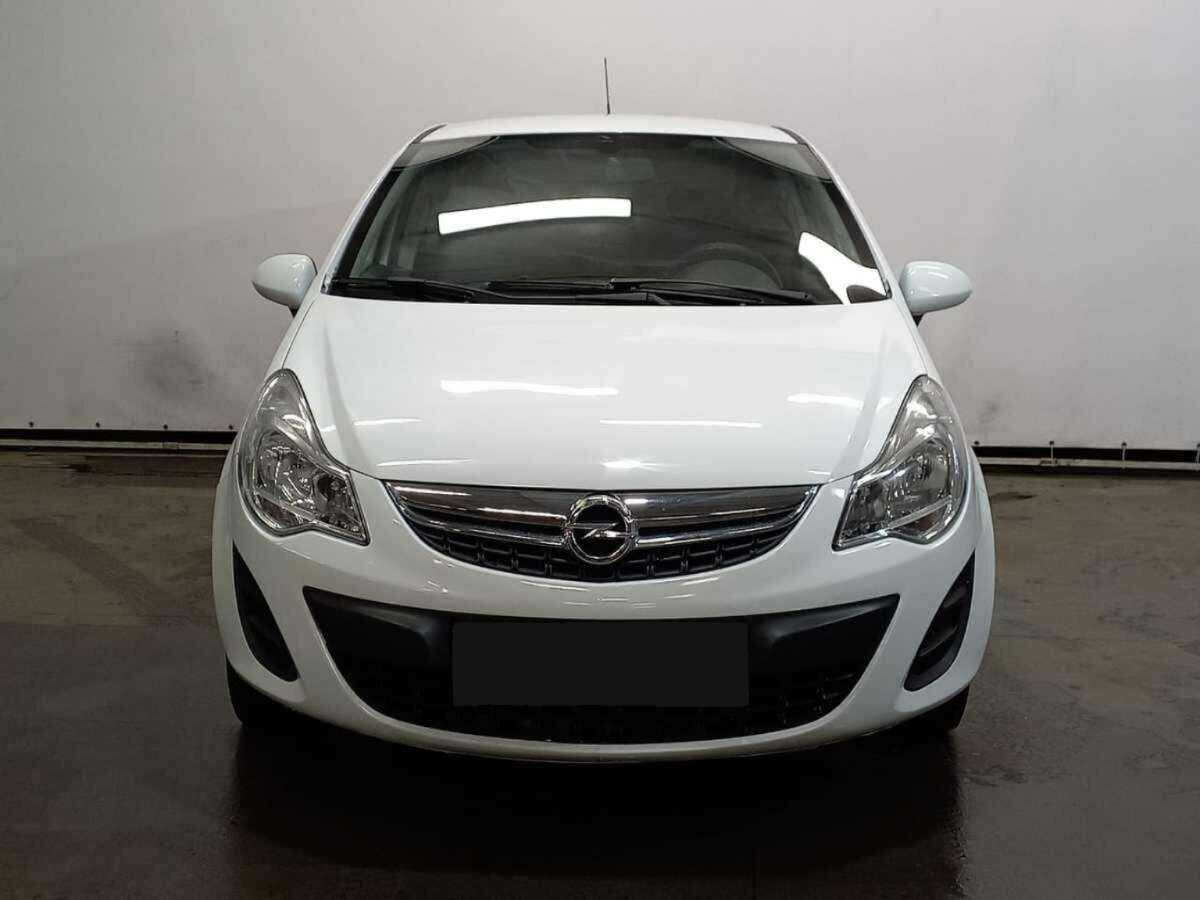 Opel Corsa с пробегом — 2012 год. Фото: #1