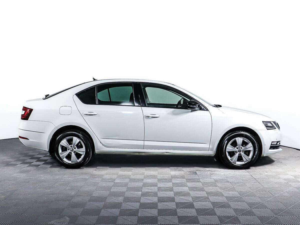 Skoda Octavia с пробегом — 2019 год. Фото: #3