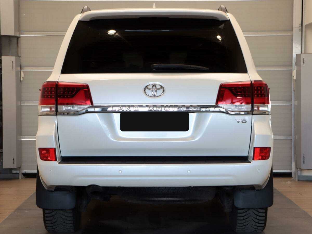 Toyota Land Cruiser с пробегом — 2019 год. Фото: #4