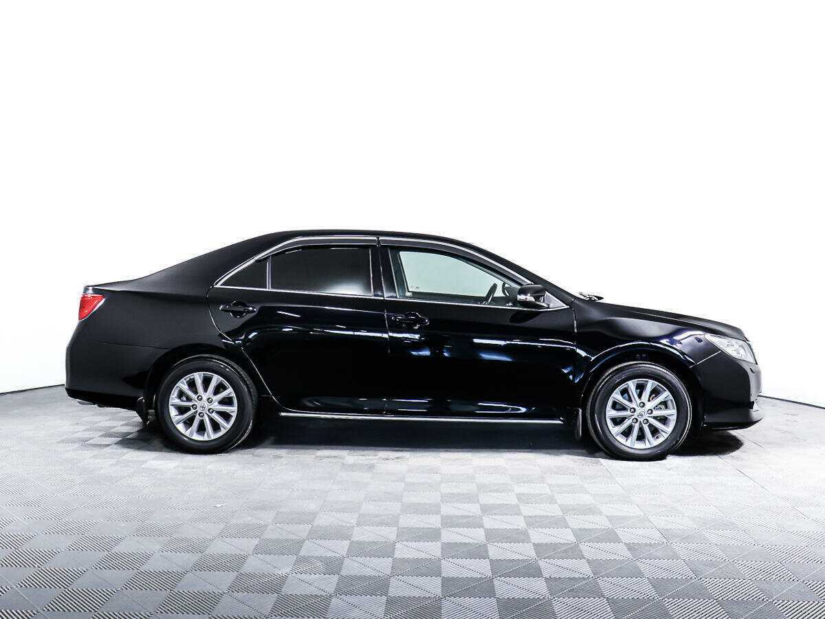 Toyota Camry с пробегом — 2014 год. Фото: #3
