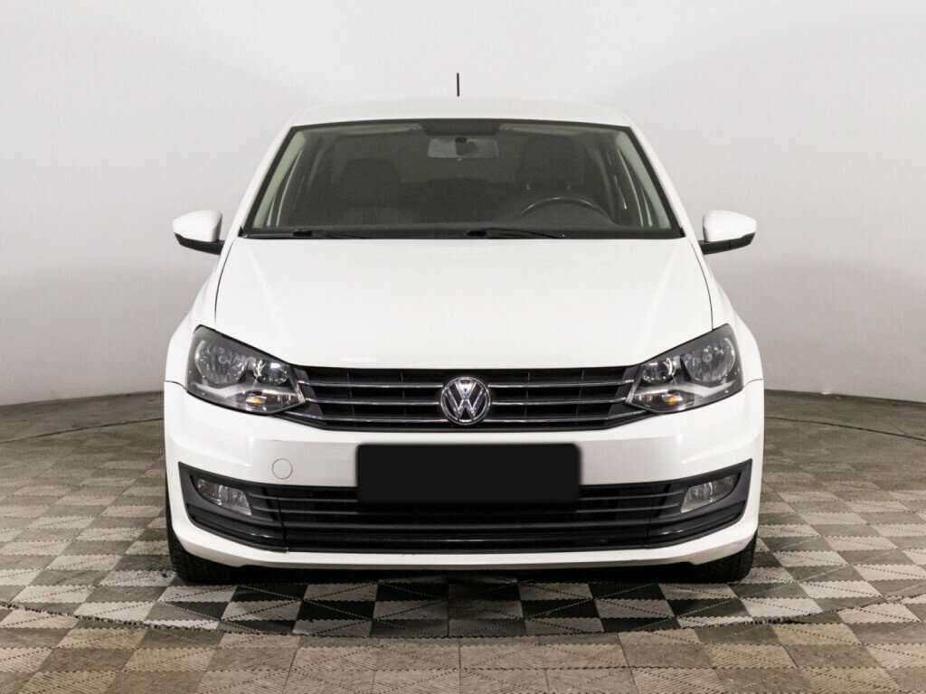 Volkswagen Polo с пробегом — 2016 год. Фото: #1