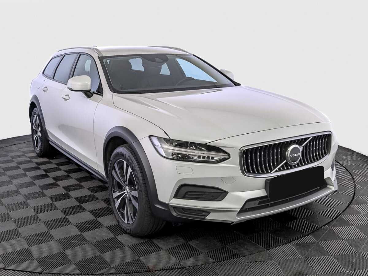 Volvo V90 Cross Country с пробегом — 2021 год. Фото: #2