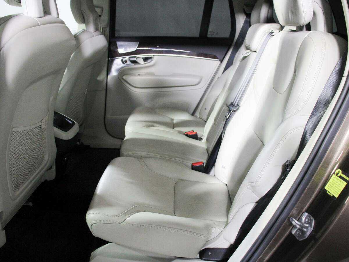 Volvo XC90 с пробегом — 2015 год. Фото: #6