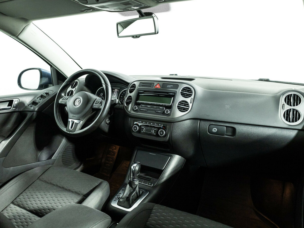 Volkswagen Tiguan с пробегом — 2011 год. Фото: #8