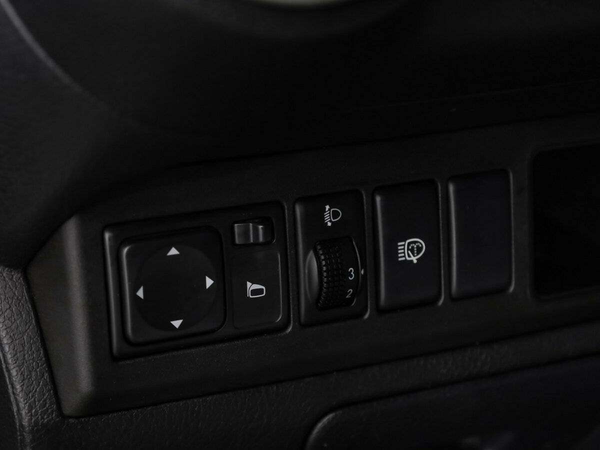 Nissan Note с пробегом — 2010 год. Фото: #11