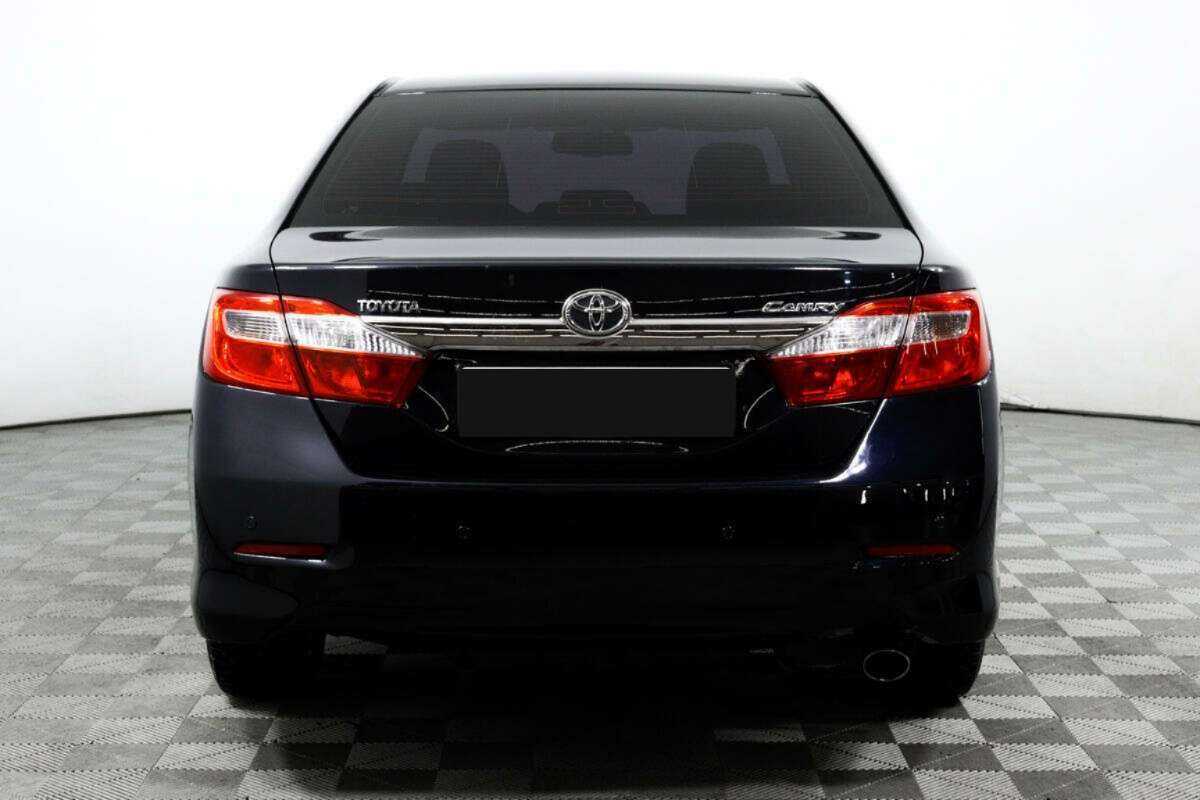 Toyota Camry с пробегом — 2012 год. Фото: #5