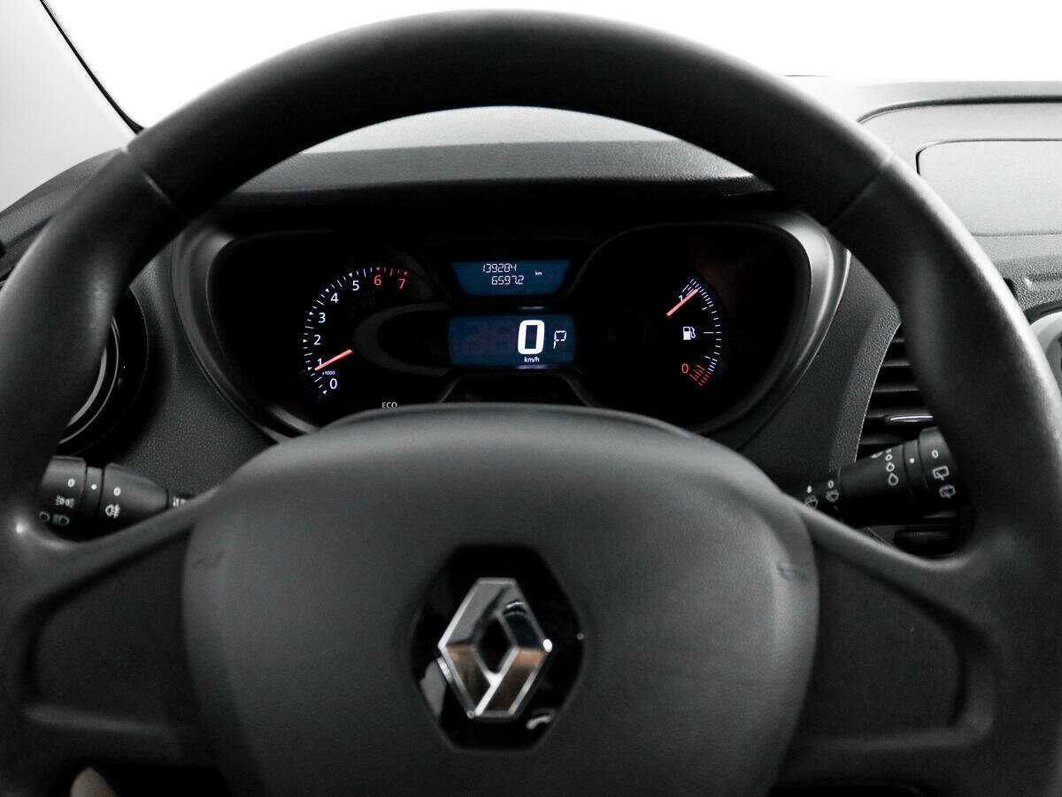 Renault Kaptur с пробегом — 2018 год. Фото: #12