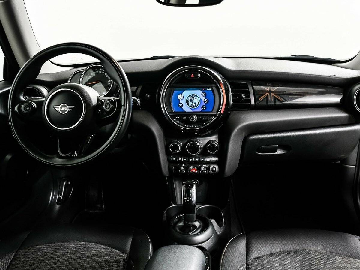Mini Hatch с пробегом — 2020 год. Фото: #10