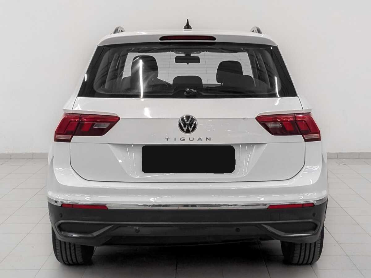 Volkswagen Tiguan с пробегом — 2021 год. Фото: #5
