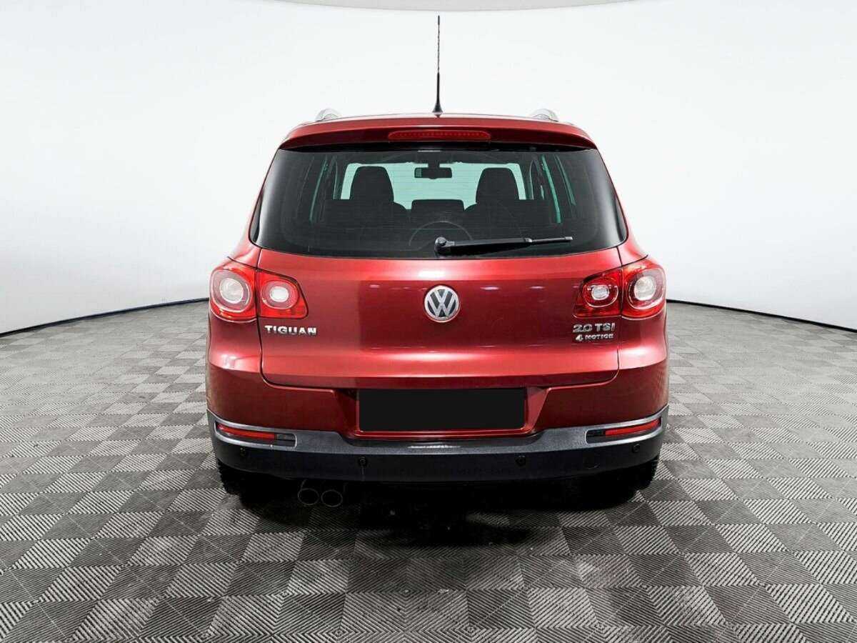 Volkswagen Tiguan с пробегом — 2010 год. Фото: #5