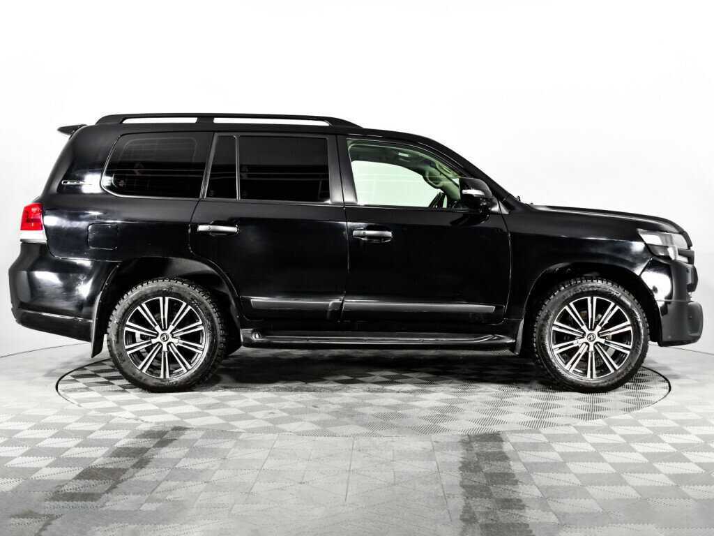 Toyota Land Cruiser с пробегом — 2013 год. Фото: #3