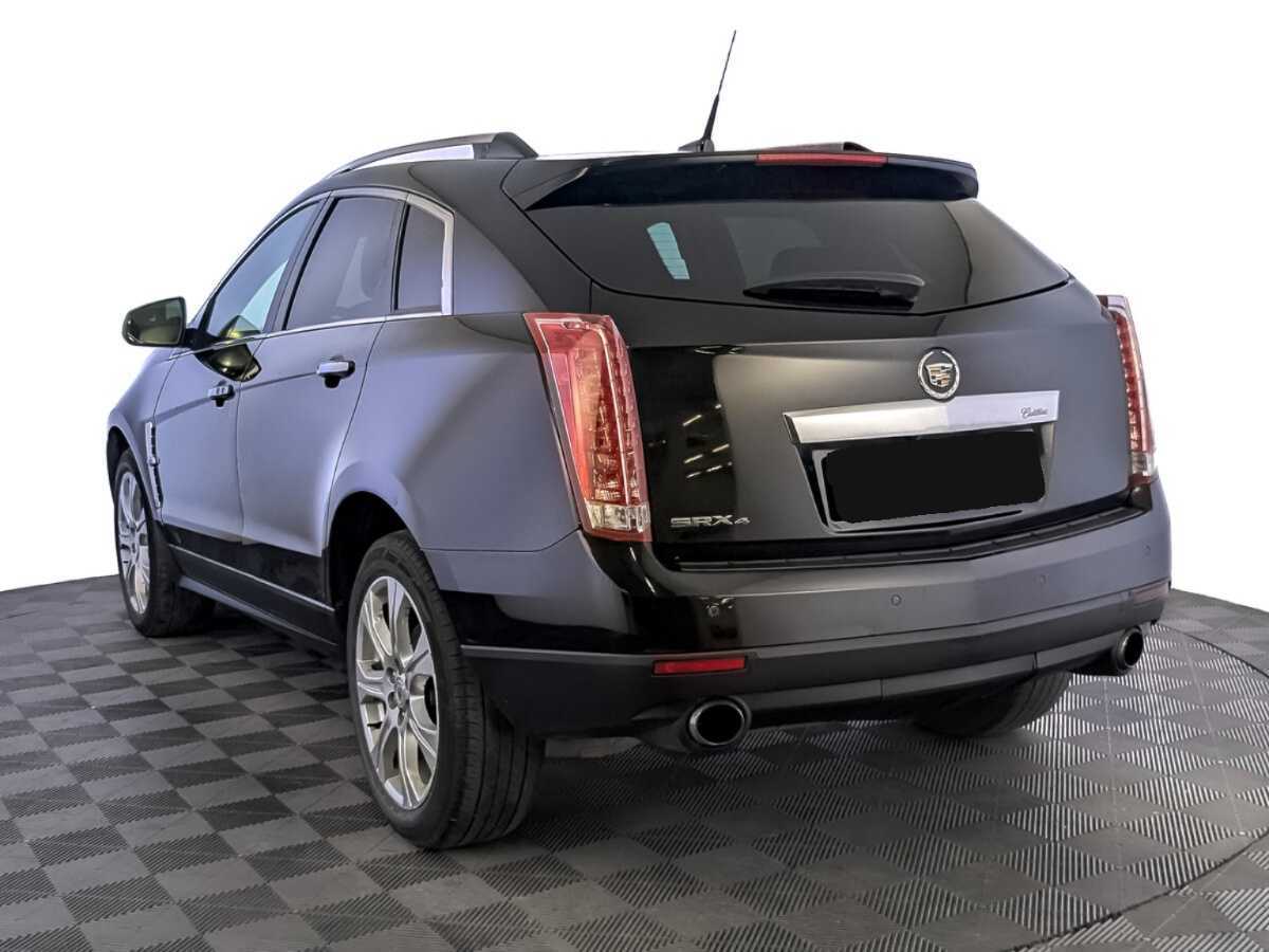 Cadillac SRX с пробегом — 2010 год. Фото: #6
