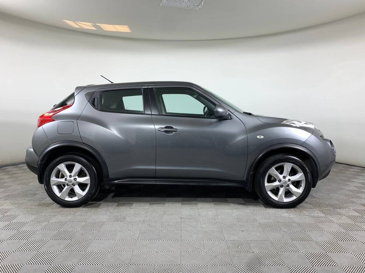 Nissan Juke с пробегом — 2011 год. Фото: #3