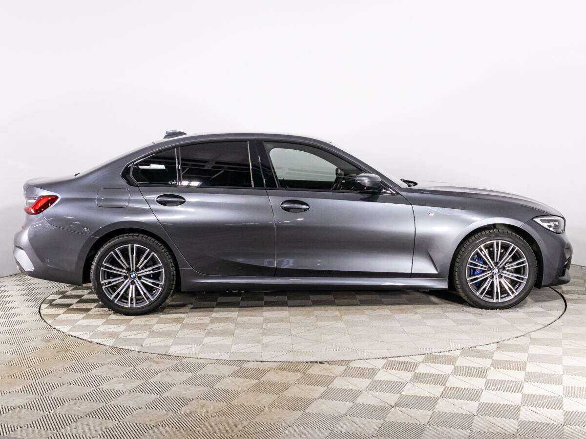BMW 3 серии с пробегом — 2020 год. Фото: #3