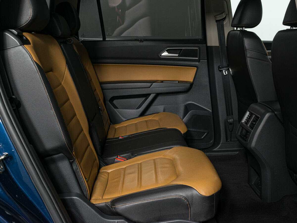Volkswagen Teramont с пробегом — 2018 год. Фото: #12