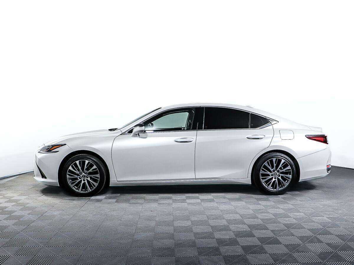 Lexus ES с пробегом — 2019 год. Фото: #5