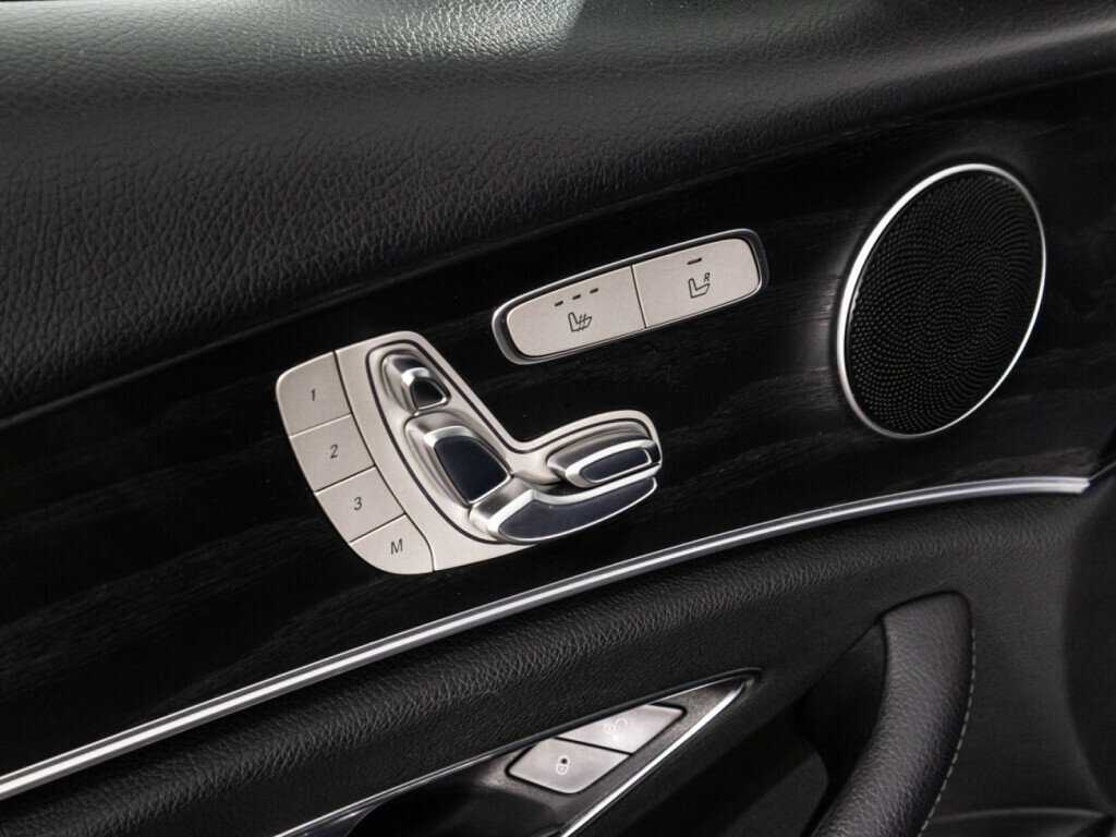 Mercedes-Benz E-Класс с пробегом — 2017 год. Фото: #19
