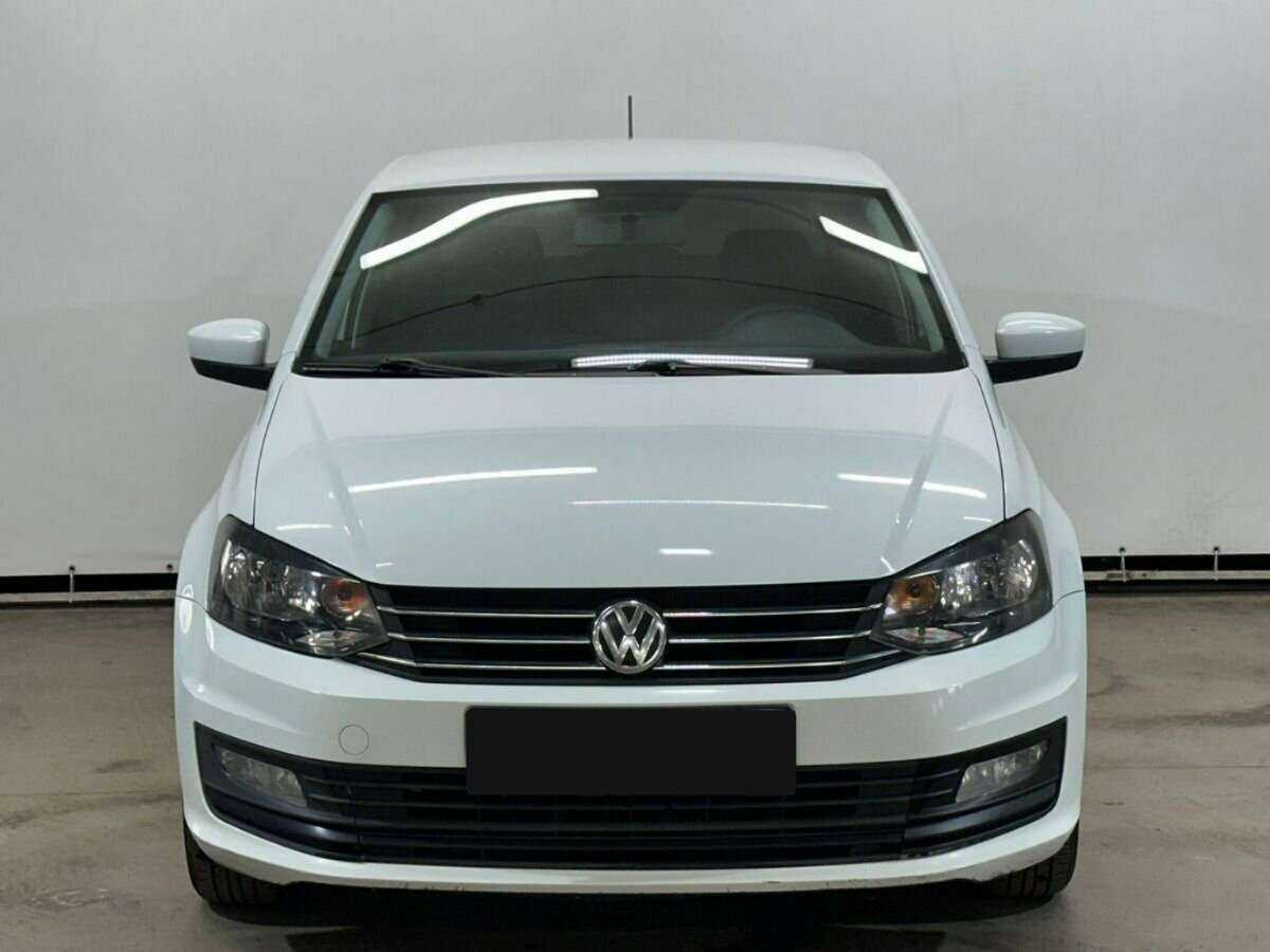 Volkswagen Polo с пробегом — 2019 год. Фото: #1