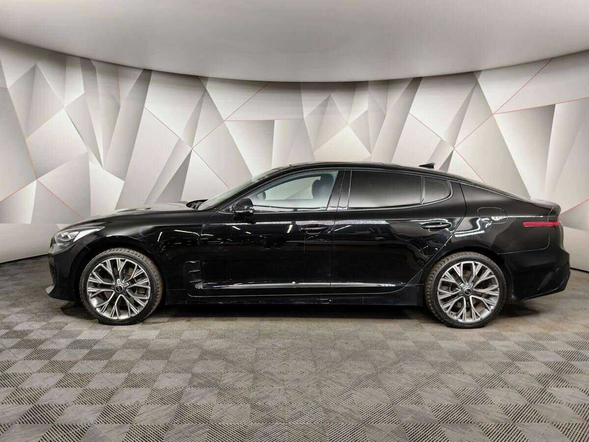 Kia Stinger с пробегом — 2019 год. Фото: #4