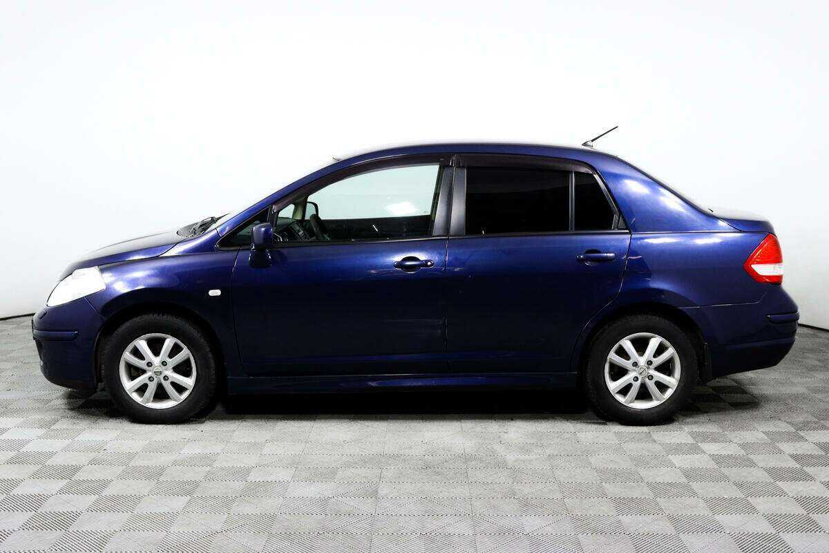 Nissan Tiida с пробегом — 2010 год. Фото: #7