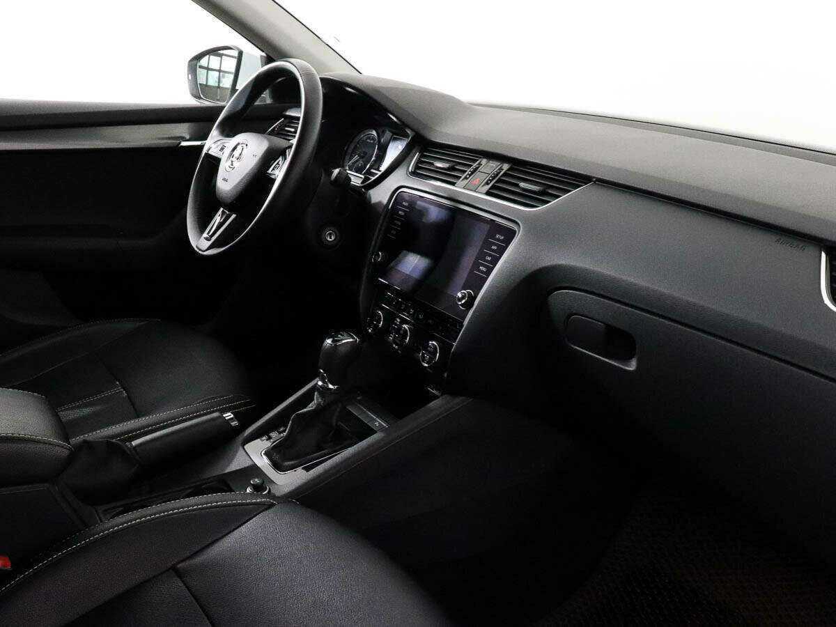 Skoda Octavia с пробегом — 2020 год. Фото: #5