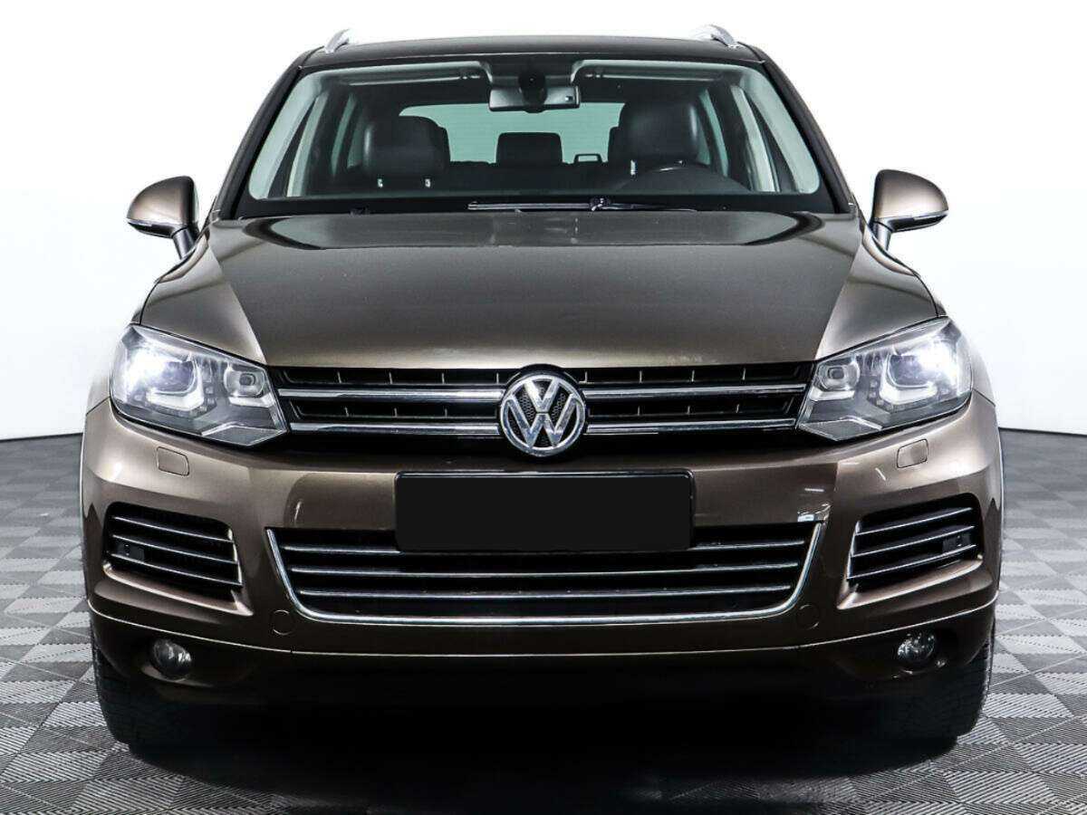 Volkswagen Touareg с пробегом — 2013 год. Фото: #1