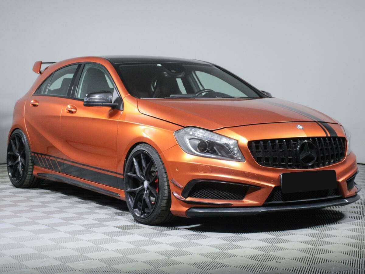 Mercedes-Benz A-Класс AMG с пробегом — 2015 год. Фото: #2