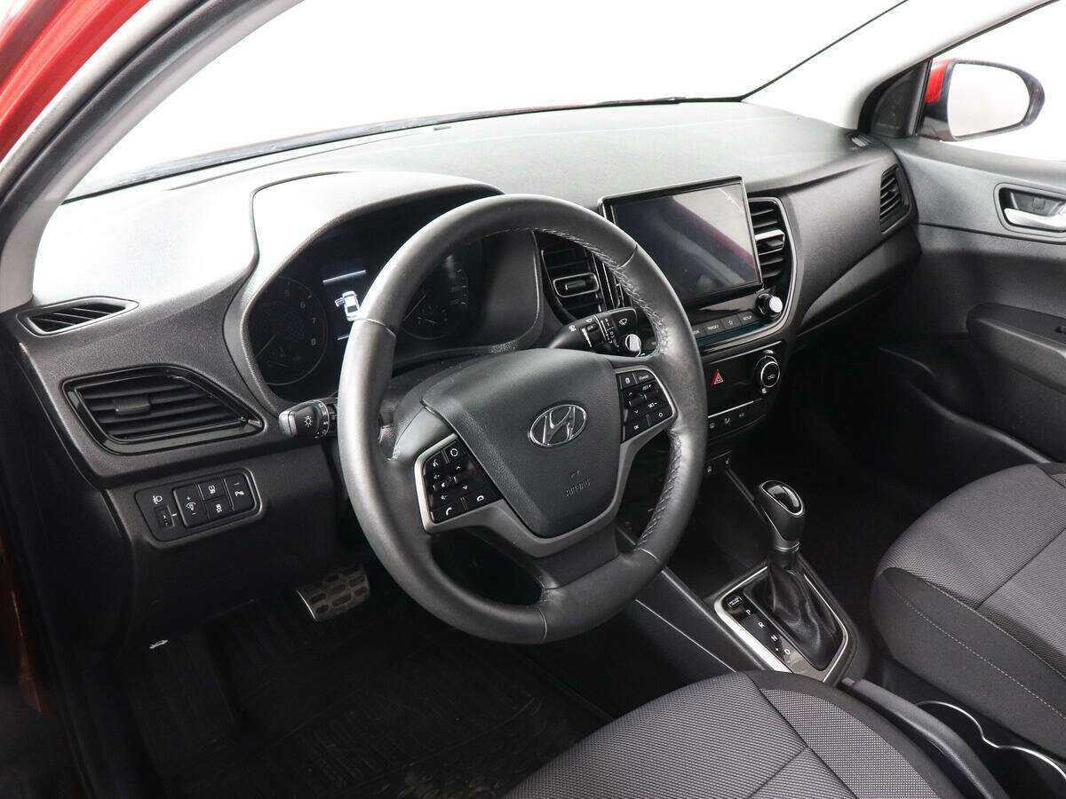 Hyundai Solaris с пробегом — 2021 год. Фото: #7