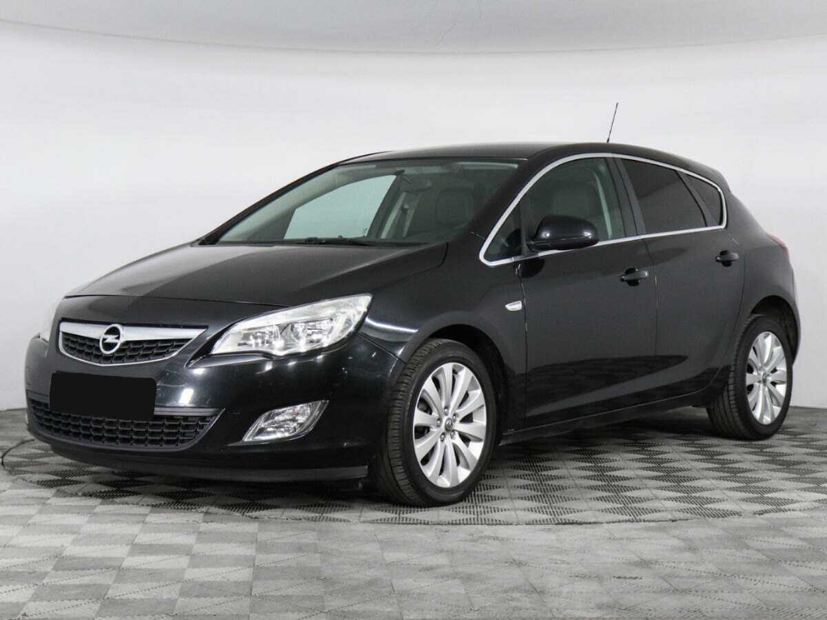 Opel Astra с пробегом — 2011 год. Фото: #0