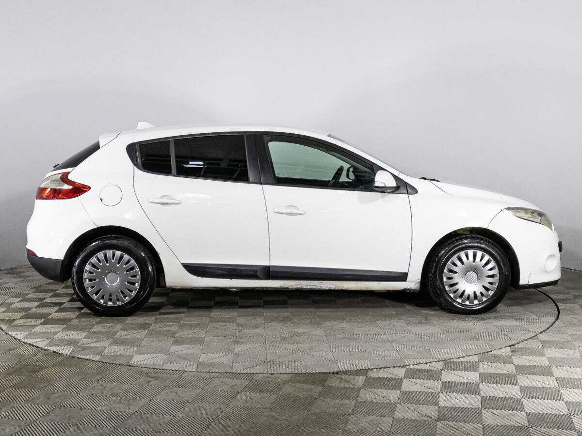 Renault Megane с пробегом — 2009 год. Фото: #3