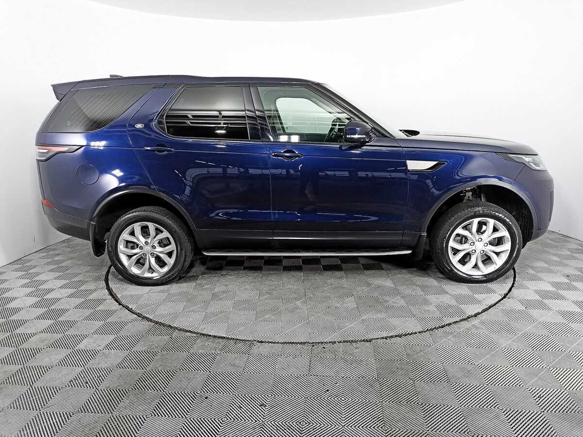 Land Rover Discovery с пробегом — 2017 год. Фото: #3