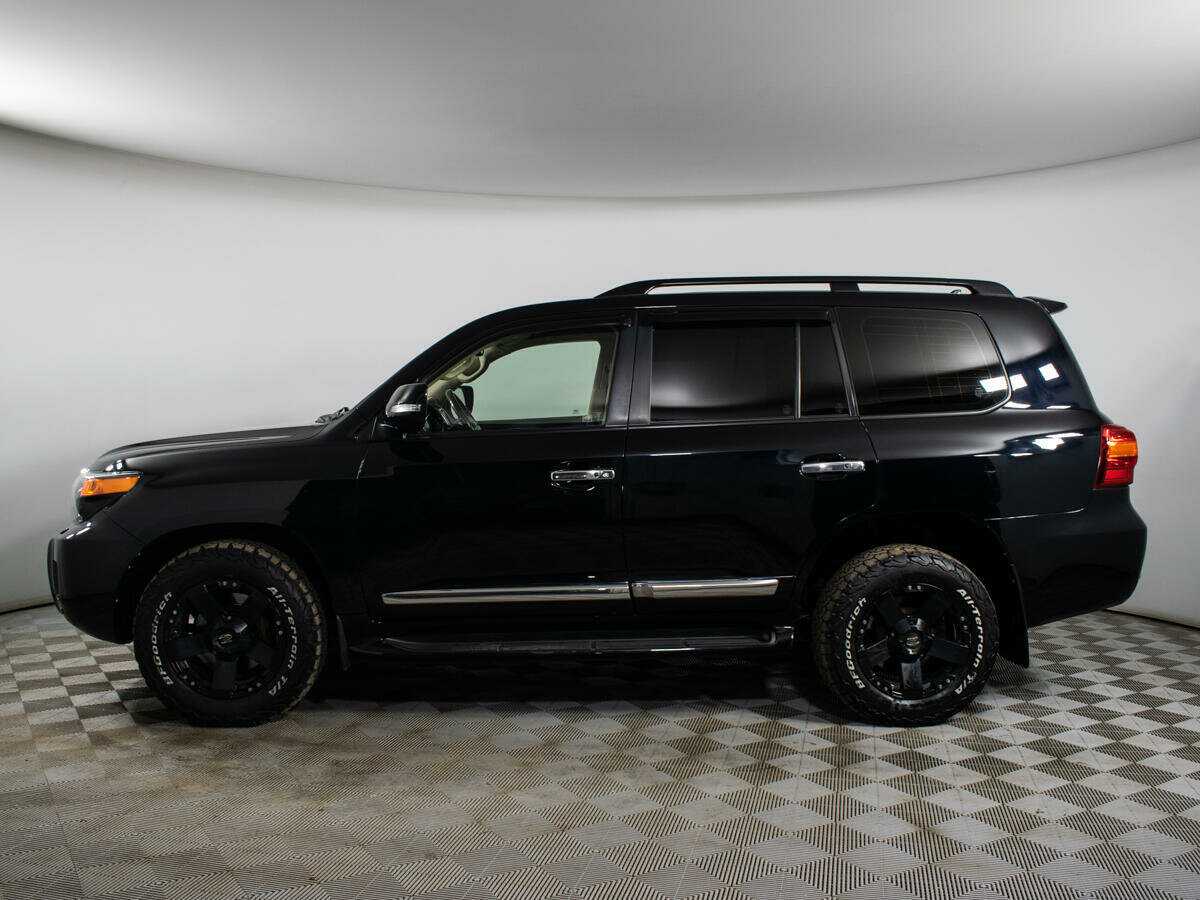 Toyota Land Cruiser с пробегом — 2015 год. Фото: #7