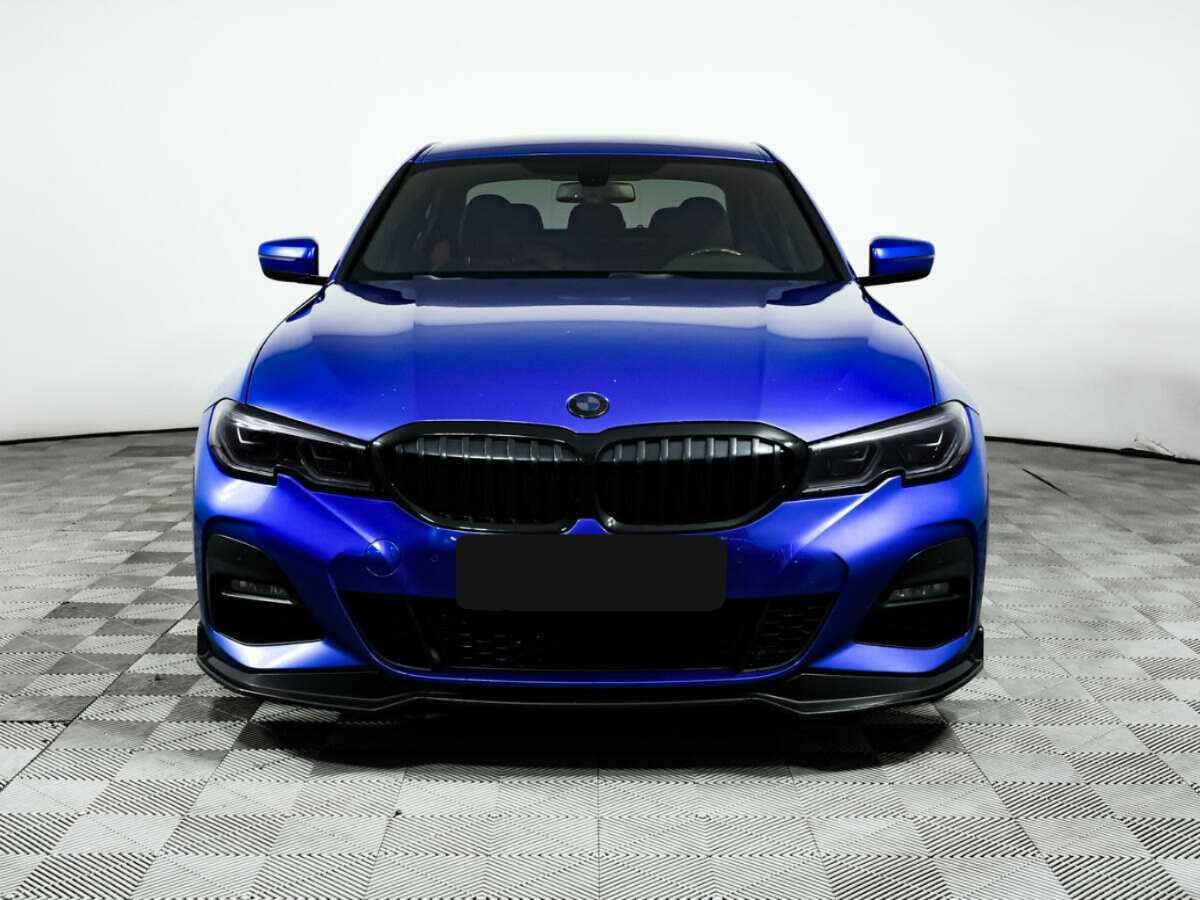 BMW 3 серии с пробегом — 2019 год. Фото: #1